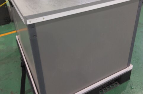 中古プラスチック段ボール製折り畳み大型通函　蓋装着　岩手県北上市