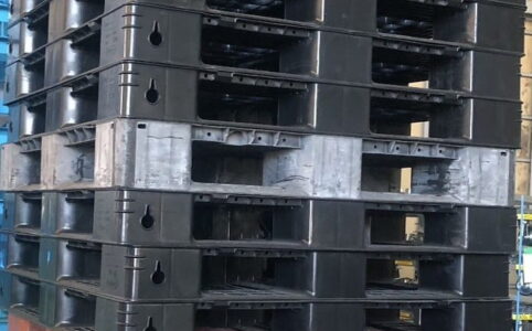 【新着】中古プラスチックパレット1100×1100 　千葉県市原市